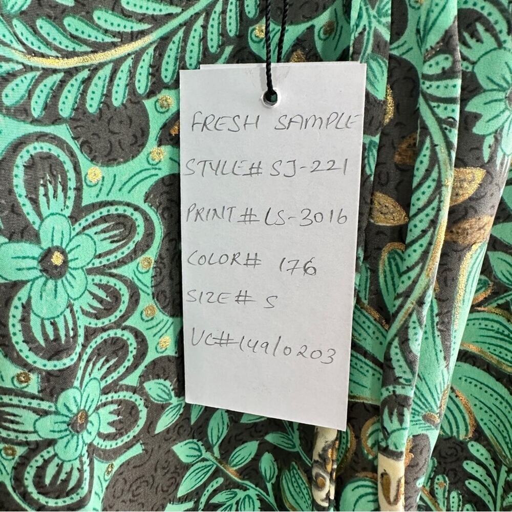 RAGA Green Floral Halter Romper NWT Size S Boho Resort Vacation - Picture 7 of 8